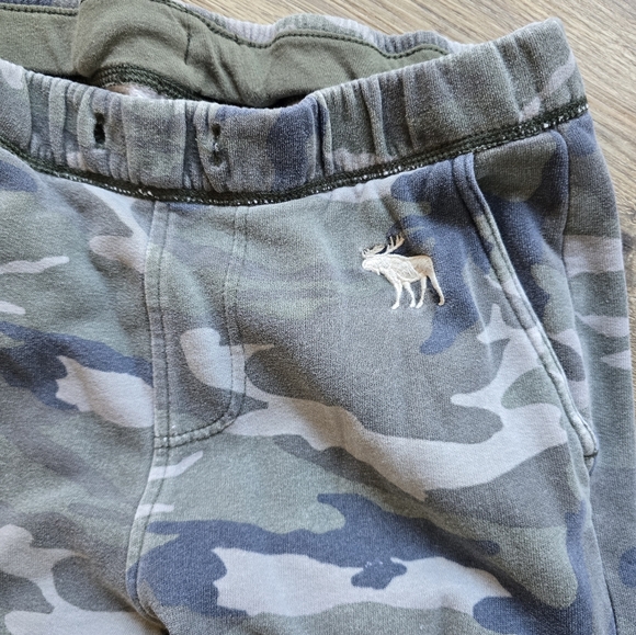 Abercrombie kids camo sweatpant jogger - Picture 5 of 5